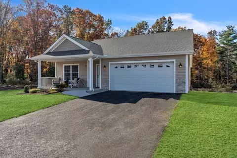 45 Lodge Ln #45, Wilbraham, MA 01095