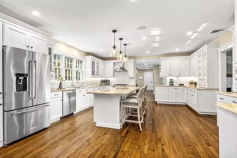 6 Peter Hobart Dr, Hingham, MA 02043 photo 3