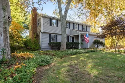 60 Eleanor, Dartmouth, MA 02747