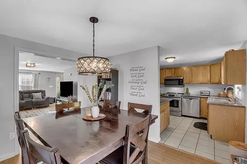 8 Onset St # -A, Worcester, MA 01604 photo 11