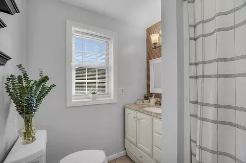 8 Onset St # -A, Worcester, MA 01604 photo 22