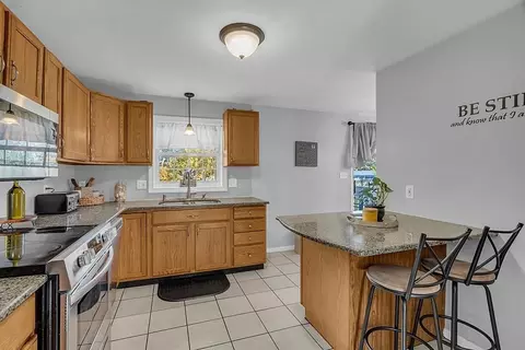 8 Onset St # -A, Worcester, MA 01604 photo 12