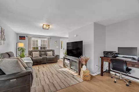 8 Onset St # -A, Worcester, MA 01604 photo 5