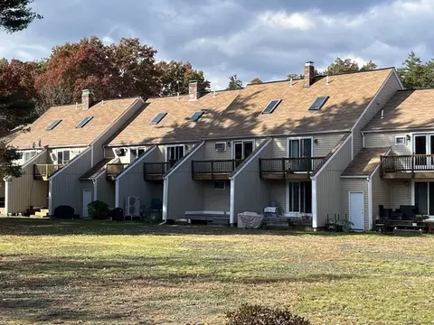 160 Ayer Rd #C, Shirley, MA 01464