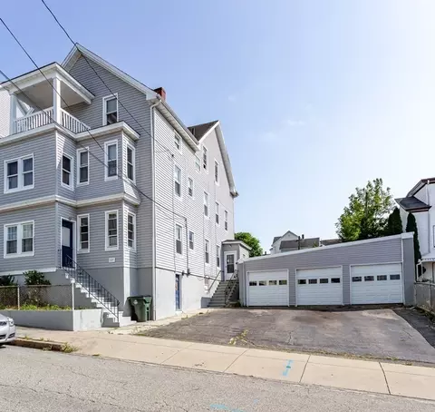 325 Hope St, Fall River, MA 02721