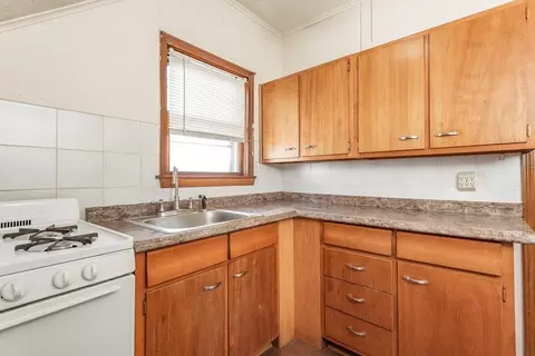 325 Hope St, Fall River, MA 02721 photo 21