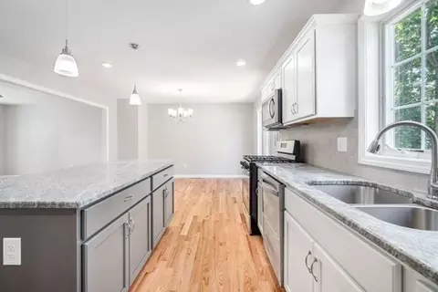 16 Ivan, Springfield, MA 01104 photo 6