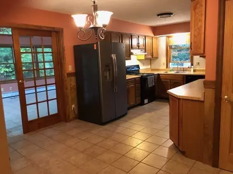 123 Glendale Cir, Ware, MA 01082 photo 7