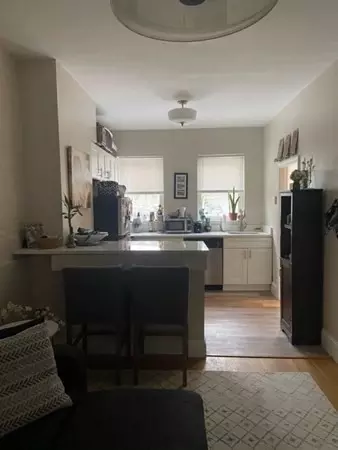 352 E 8th St, Boston, MA 02127 photo 4