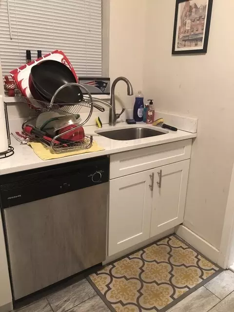 352 E 8th St, Boston, MA 02127 photo 16