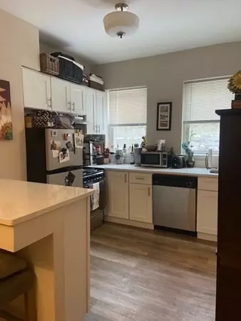 352 E 8th St, Boston, MA 02127