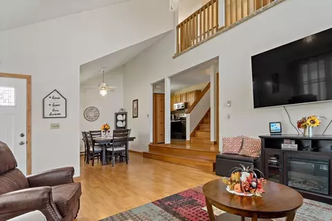 272 Savoie St, Fall River, MA 02723 photo 4