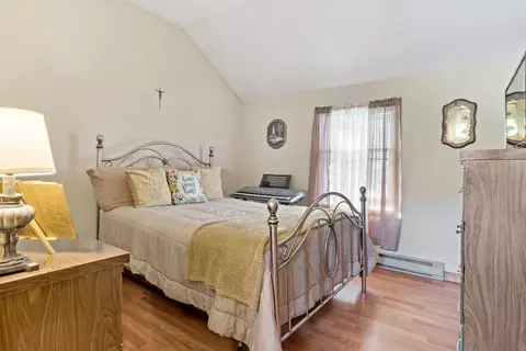 272 Savoie St, Fall River, MA 02723 photo 23