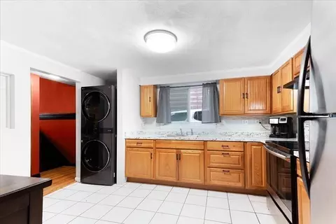 25 Wolcott St, Everett, MA 02149 photo 9