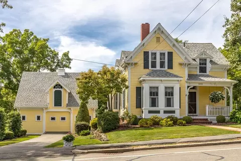 202 Bridge St, Beverly, MA 01915