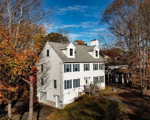62 Adams St, Haverhill, MA 01830