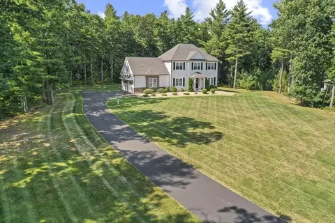 17 Woodland Rd, Douglas, MA 01516