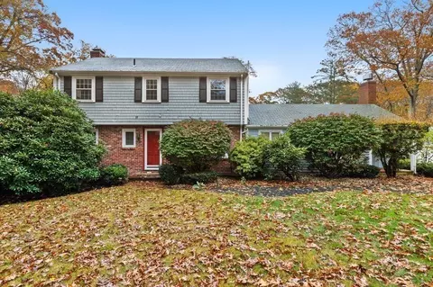14 Metacomett Rd, Scituate, MA 02066