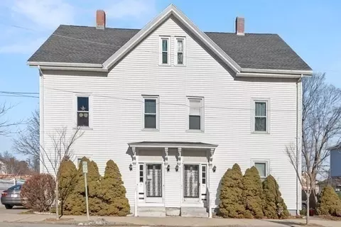 38-40 Pleasant St, Reading, MA 01867