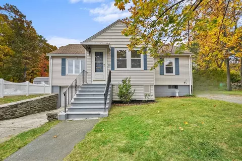 59 Anderson Ave, Worcester, MA 01604