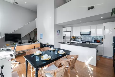 56 Penn St #6, Quincy, MA 02169