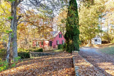 460 Franklin St, Duxbury, MA 02332