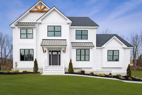 7 Katie Ln, Groveland, MA 01834