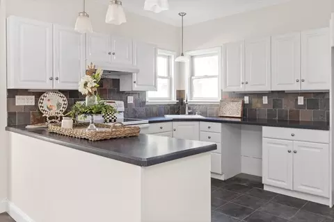 41 Beacon St #-, Gloucester, MA 01930 photo 5