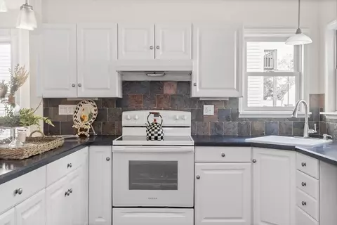 41 Beacon St #-, Gloucester, MA 01930 photo 7