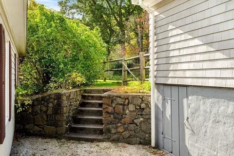 22 Arrowhead, Marblehead, MA 01945 photo 31