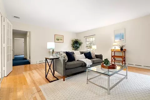 22 Arrowhead, Marblehead, MA 01945 photo 4