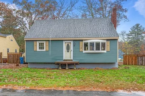 15 Greenhalge St, Tewksbury, MA 01876