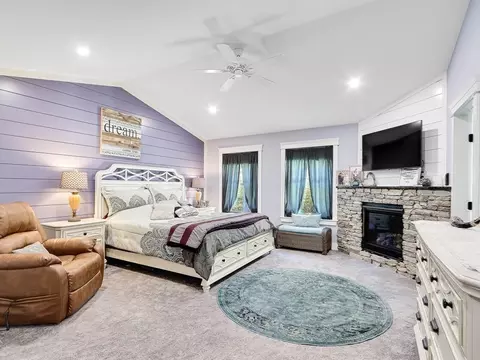 61 Lancaster Rd, Berlin, MA 01503 photo 17