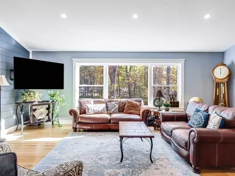61 Lancaster Rd, Berlin, MA 01503 photo 14