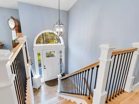 61 Lancaster Rd, Berlin, MA 01503 photo 6