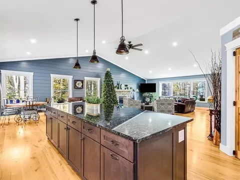 61 Lancaster Rd, Berlin, MA 01503 photo 12
