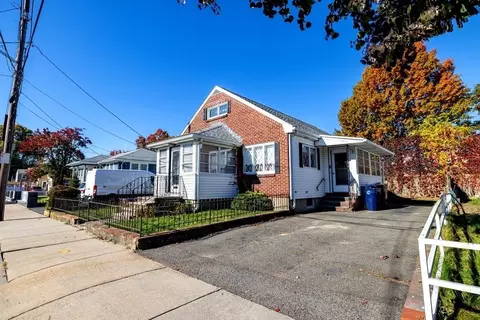 12 Albion St, Everett, MA 02149 photo 2