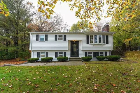 4 Harvard Dr, Milford, MA 01757