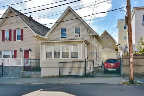 94 Margin St, Lawrence, MA 01841 photo 2