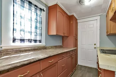 94 Margin St, Lawrence, MA 01841 photo 12