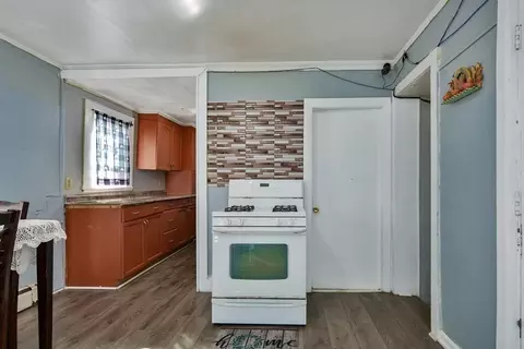 94 Margin St, Lawrence, MA 01841 photo 9