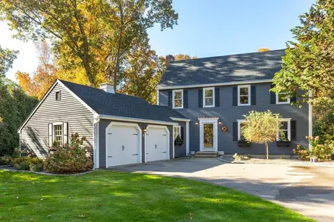 3 Flintlock Dr, Shrewsbury, MA 01545