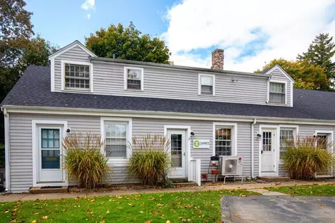 25 Bay Rd #2, Duxbury, MA 02332
