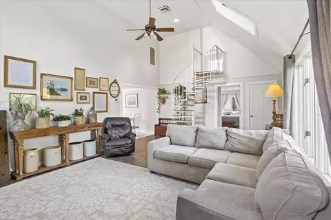 14 Regency Dr, Bourne, MA 02561 photo 4