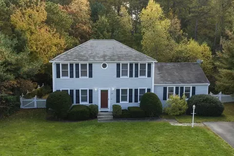 29 Kirk Cir, Plymouth, MA 02360