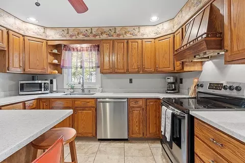 20 Castle Ave, Athol, MA 01331 photo 8