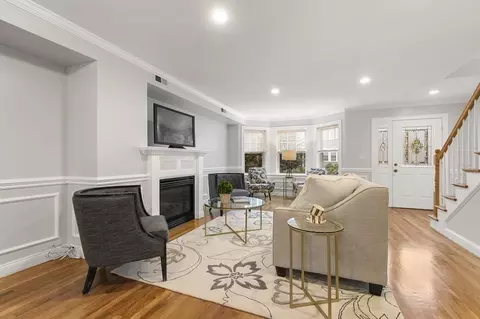 367 Savin Hill Ave, Boston, MA 02125