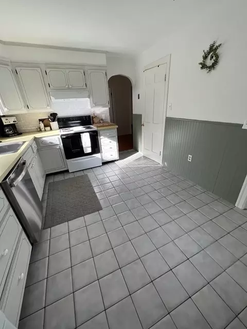 511 Mower St, Worcester, MA 01602 photo 9