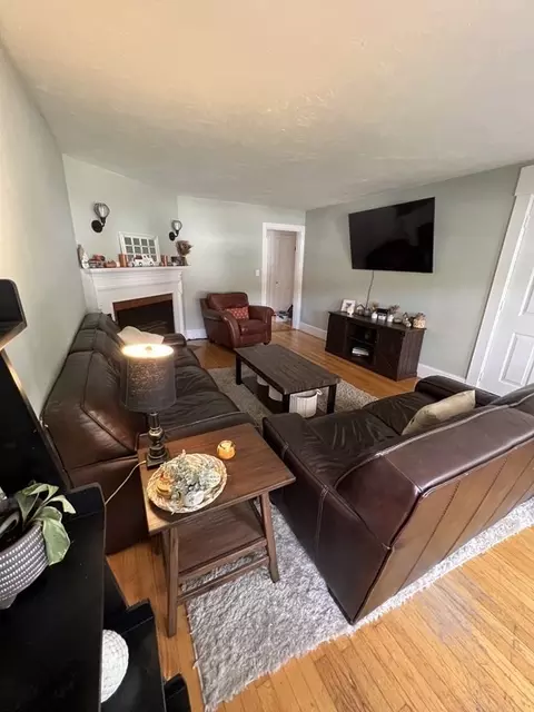 511 Mower St, Worcester, MA 01602 photo 4