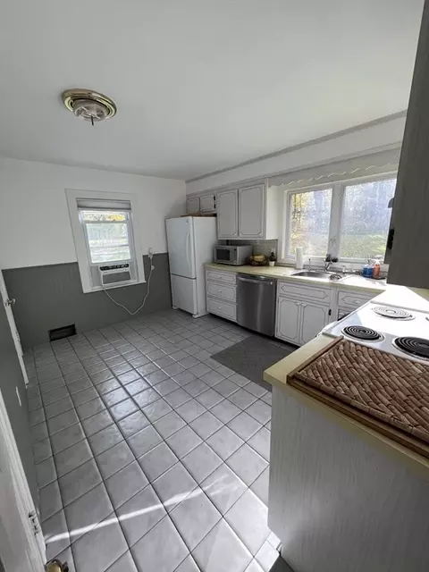 511 Mower St, Worcester, MA 01602 photo 7